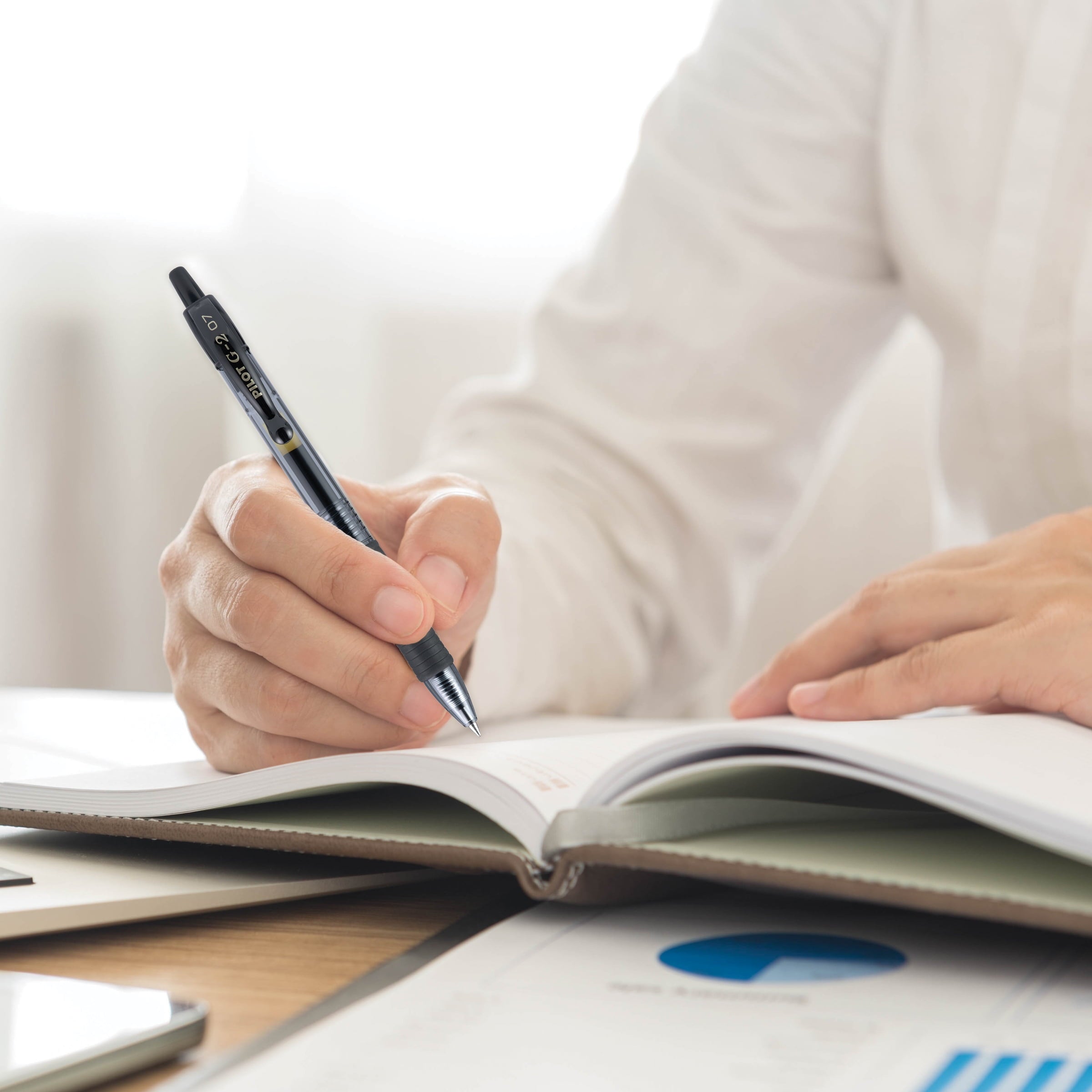 Pilot G2 Premium Retractable Gel Ink Pens, Fine Point, Black Ink, 4 Count