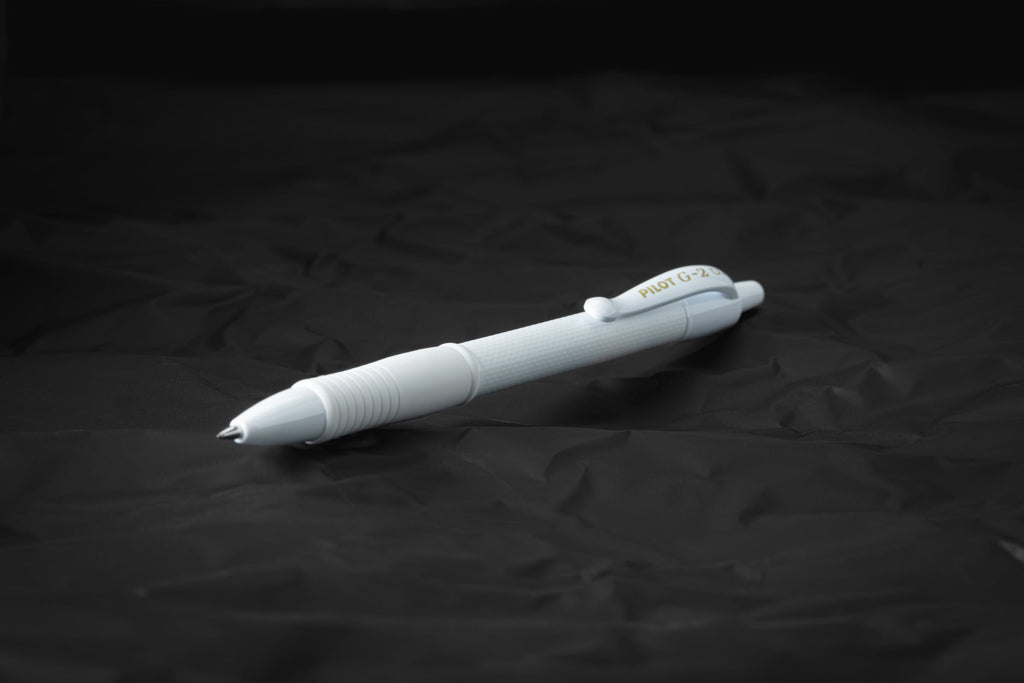 Pilot G2 Premium Retractable Gel Ink Pens, Fine Point, Black Ink, Edge White 5 Count